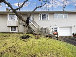 4 Harris Road  Dartmouth, NS B2Y 3J3