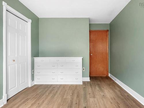 4 Harris Road, Dartmouth, NS 