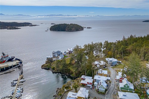 800 Sunset Pt, Sooke, BC 