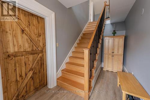 8 Spring Street, Westport, ON - Indoor Photo Showing Other Room