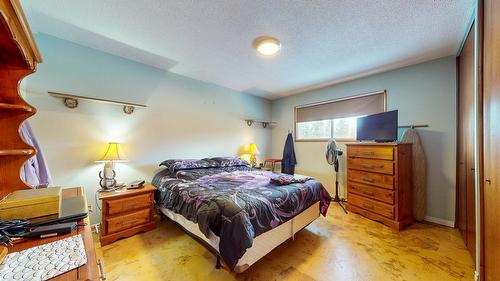 3660 Gold Creek Road, Cranbrook, BC - Indoor Photo Showing Bedroom