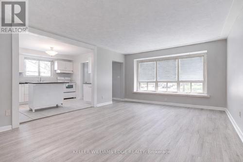 164 West 19Th Street, Hamilton, ON - Indoor Photo Showing Other Room