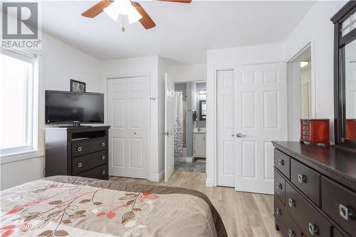 903 Rabbit Trail, Warren, ON - Indoor Photo Showing Bedroom