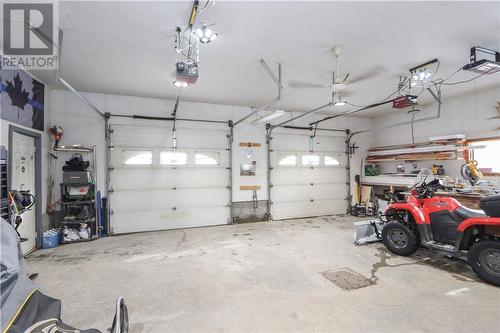 903 Rabbit Trail, Warren, ON - Indoor Photo Showing Garage