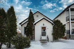 210 Yale AVE  Winnipeg, MB R2C 0J1