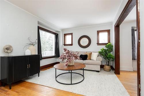 210 Yale Ave, Winnipeg, MB 