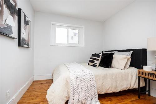 210 Yale Ave, Winnipeg, MB 