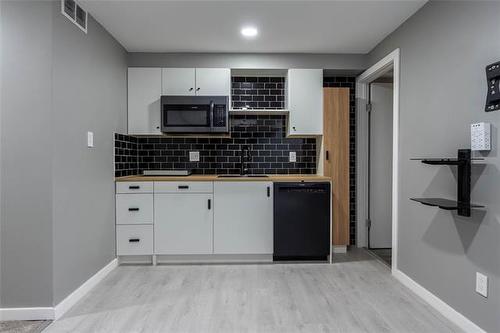 2-17 Morier Ave, Winnipeg, MB 