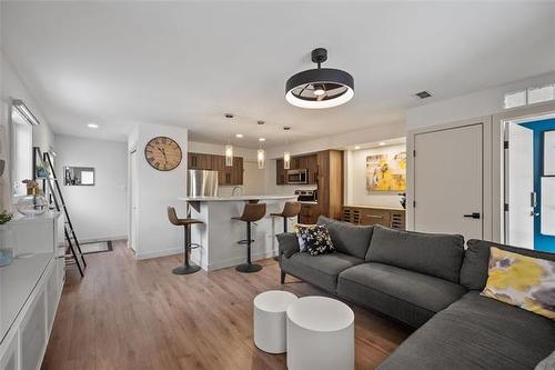 2-17 Morier Ave, Winnipeg, MB 