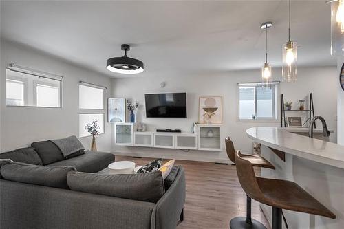 2-17 Morier Ave, Winnipeg, MB 