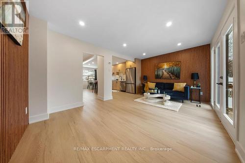 151 East 21St Street, Hamilton, ON - Indoor Photo Showing Other Room