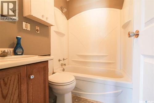 106 3Rd Avenue N, Ebenezer, SK - Indoor Photo Showing Bathroom