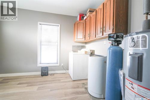 106 3Rd Avenue N, Ebenezer, SK - Indoor Photo Showing Laundry Room