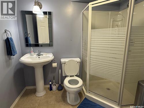 71 Paynter Crescent, Regina, SK - Indoor Photo Showing Bathroom