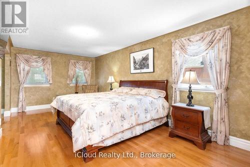 12 Neville Crescent, Brampton, ON - Indoor Photo Showing Bedroom