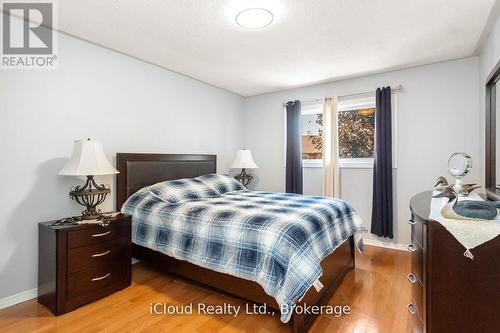 12 Neville Crescent, Brampton, ON - Indoor Photo Showing Bedroom
