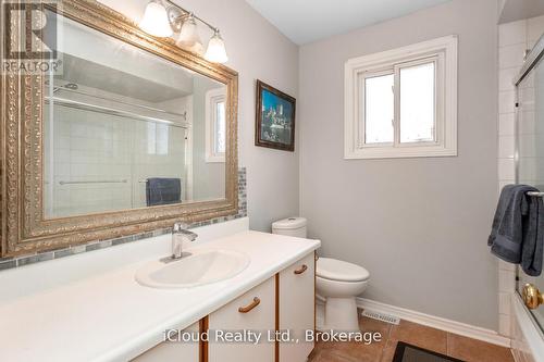 12 Neville Crescent, Brampton, ON - Indoor Photo Showing Bathroom