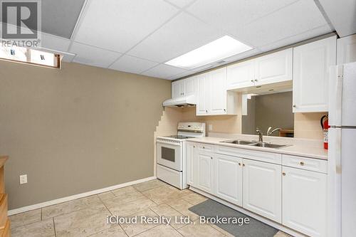 12 Neville Crescent, Brampton, ON - Indoor Photo Showing Kitchen With Double Sink