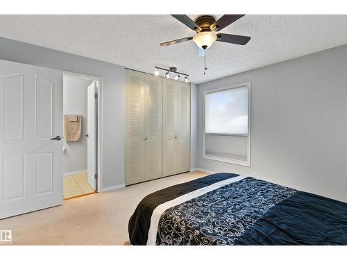 40 Windsor Cr, St. Albert, AB - Indoor Photo Showing Bedroom
