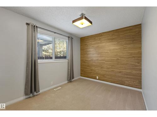 40 Windsor Cr, St. Albert, AB - Indoor Photo Showing Other Room