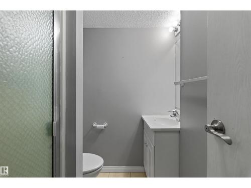 40 Windsor Cr, St. Albert, AB - Indoor Photo Showing Bathroom