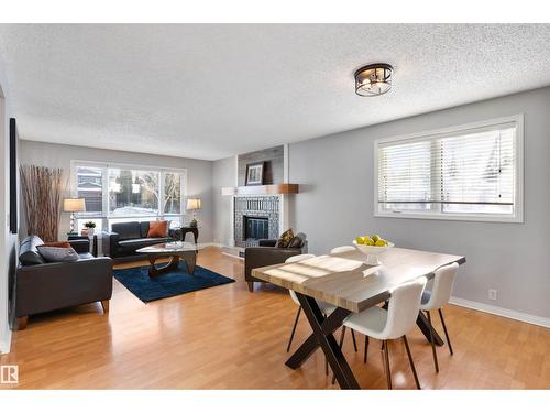 40 Windsor Cr, St. Albert, AB - Indoor With Fireplace