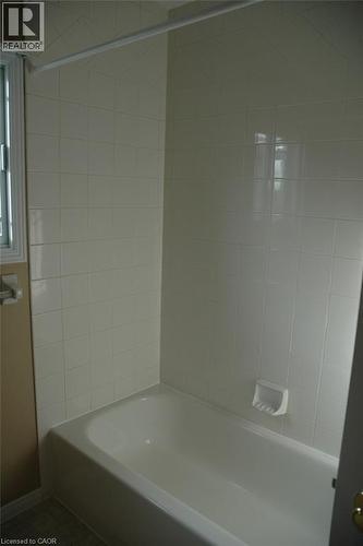 157 Shadow Wood Court, Waterloo, ON - Indoor Photo Showing Bathroom