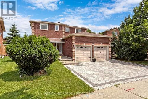 64 MANDEL CRESCENT  Richmond Hill, ON L4C 9Z7