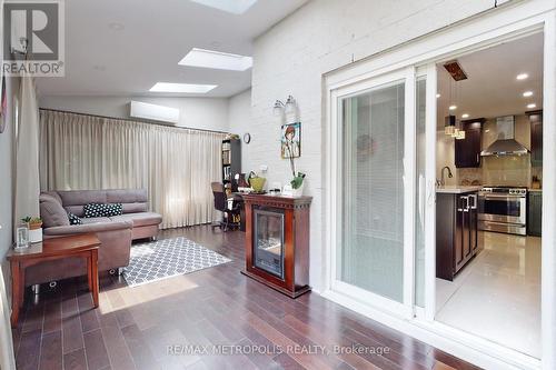 64 Mandel Crescent, Richmond Hill, ON - Indoor Photo Showing Other Room