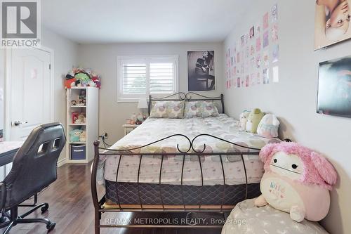64 Mandel Crescent, Richmond Hill, ON - Indoor Photo Showing Bedroom