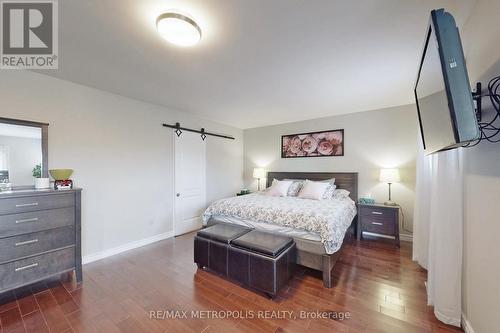 64 Mandel Crescent, Richmond Hill, ON - Indoor Photo Showing Bedroom