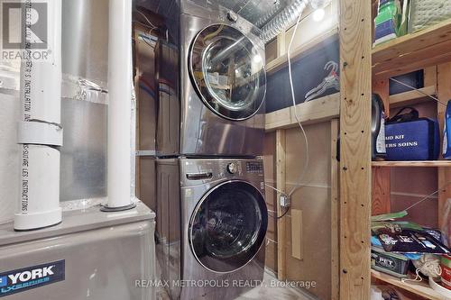 64 Mandel Crescent, Richmond Hill, ON - Indoor Photo Showing Laundry Room