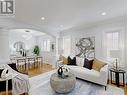 15 Futura Avenue, Richmond Hill, ON  - Indoor Photo Showing Living Room 