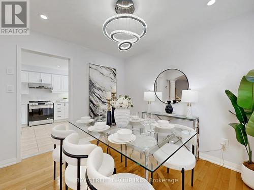 15 Futura Avenue, Richmond Hill, ON - Indoor Photo Showing Dining Room