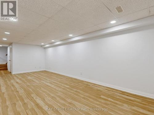 15 Futura Avenue, Richmond Hill, ON - Indoor Photo Showing Other Room