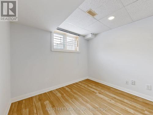 15 Futura Avenue, Richmond Hill, ON - Indoor Photo Showing Other Room