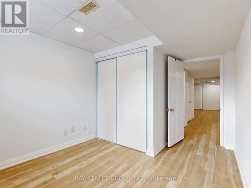 15 Futura Avenue, Richmond Hill, ON - Indoor Photo Showing Other Room