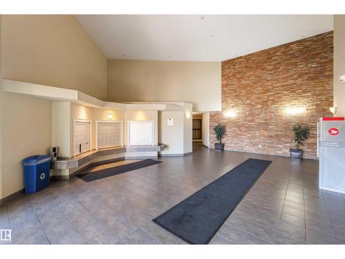 #324 5350 199 St Nw, Edmonton, AB - Indoor Photo Showing Other Room