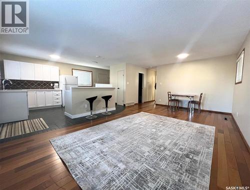 1200 Dahl Street E, Swift Current, SK - Indoor