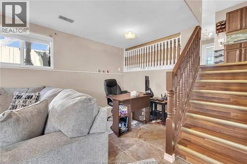 1812 Vicky Circle, Windsor, ON - Indoor Photo Showing Other Room