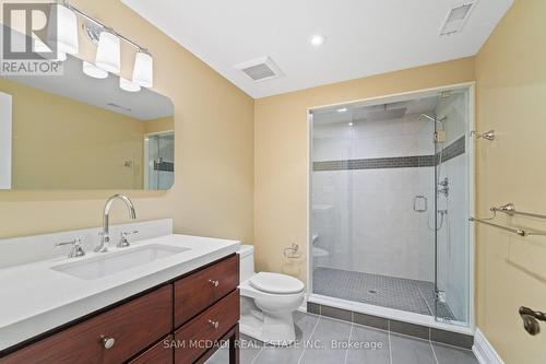 1286 Woodeden Drive, Mississauga, ON - Indoor Photo Showing Bathroom