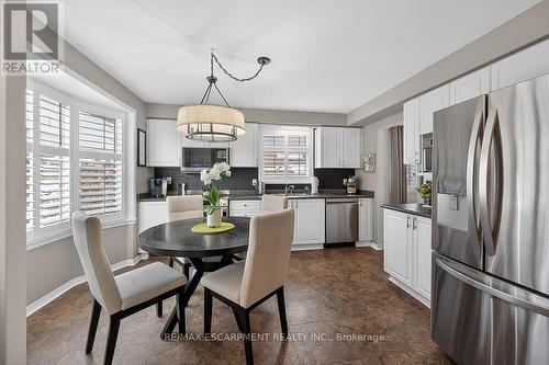 8316 Twenty Road E, Hamilton, ON - Indoor Photo Showing Dining Room