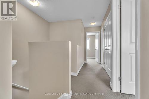 1323 Michael Circle, London East (East D), ON - Indoor Photo Showing Other Room