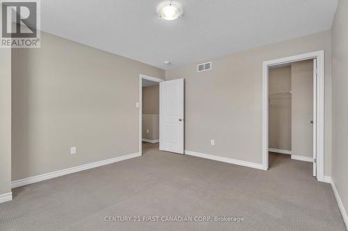 1323 Michael Circle, London East (East D), ON - Indoor Photo Showing Other Room