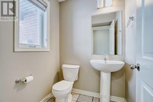 1323 Michael Circle, London East (East D), ON - Indoor Photo Showing Bathroom