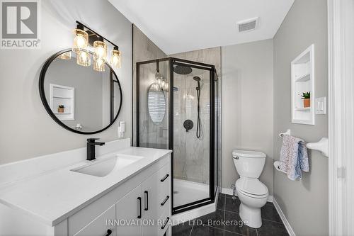 23 Abaca Way, Ottawa, ON - Indoor Photo Showing Bathroom