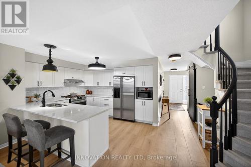 23 Abaca Way, Ottawa, ON - Indoor Photo Showing Kitchen With Double Sink