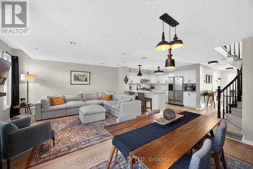 23 Abaca Way, Ottawa, ON - Indoor Photo Showing Living Room