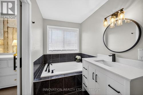 23 Abaca Way, Ottawa, ON - Indoor Photo Showing Bathroom