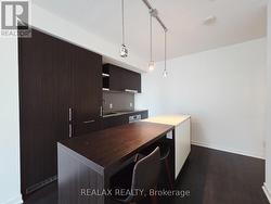 3905 - 100 HARBOUR STREET  Toronto, ON M5J 0B5